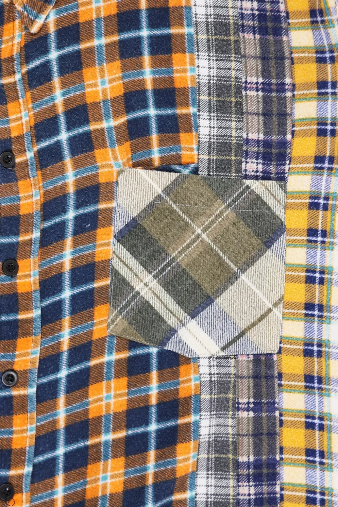 7 Cuts Flannel #65 - Large>Needles Best